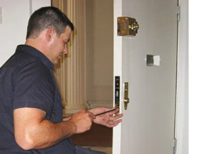Security Locksmith Services Lakewood, CA 562-263-5457 - 11-Lock-And-Locksmith