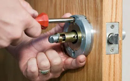 Security Locksmith Services Lakewood, CA 562-263-5457 - 12-Expert-Locksmith