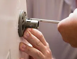 Security Locksmith Services Lakewood, CA 562-263-5457 Security Locksmith Services Lakewood, CA 562-263-5457 - 18-Emergency-Opening
